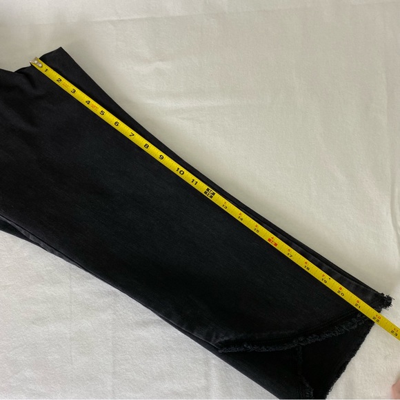 NYDJ Women's Black Mid Rise Jeans Capri Crisscross Tulip Raw Hem, Size 2 - Picture 9 of 16